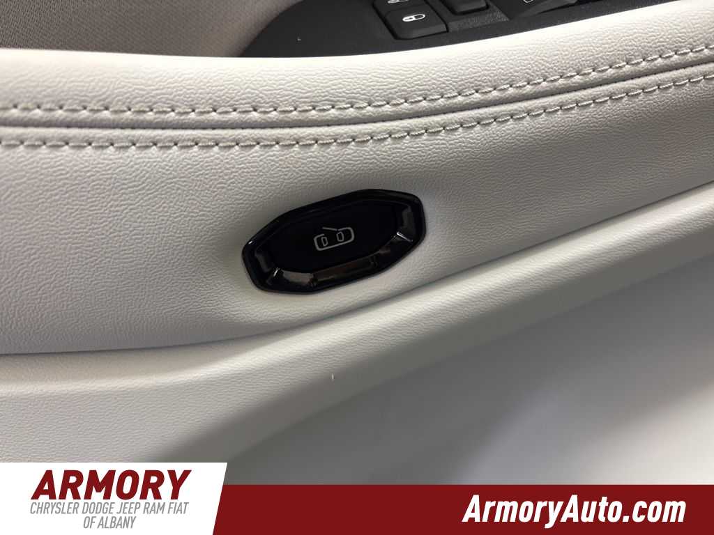 Thumbnail: 2026 Jeep Cherokee - 9