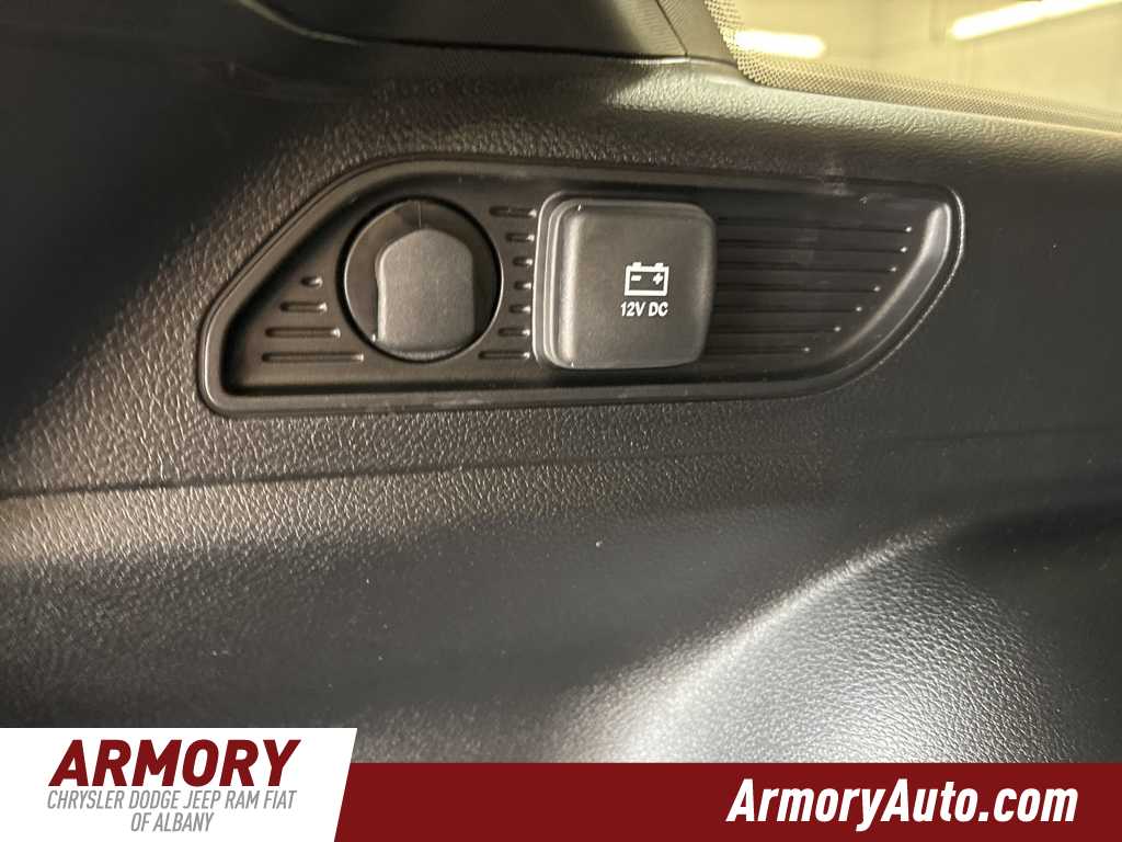 Thumbnail: 2025 Jeep Grand Cherokee - 23