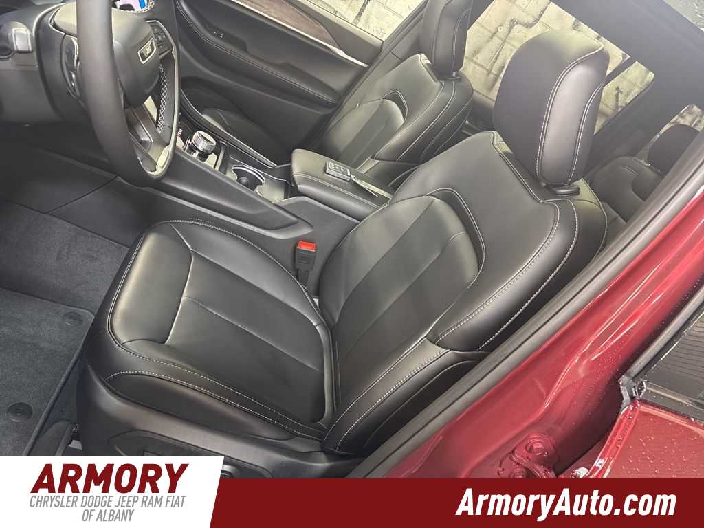 Thumbnail: 2025 Jeep Grand Cherokee - 13