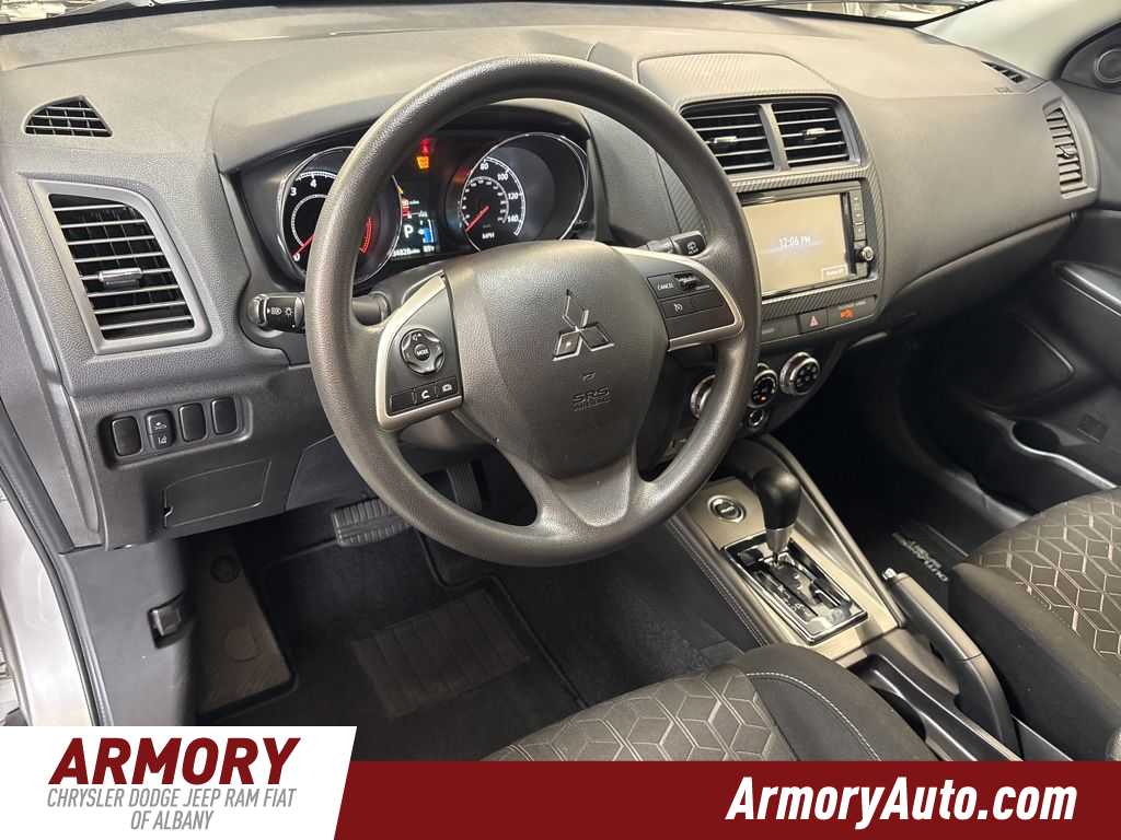 Thumbnail: 2024 Mitsubishi Outlander Sport - 10