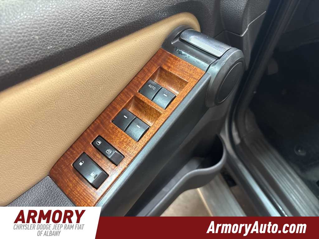 Thumbnail: 2010 Ford Explorer - 8