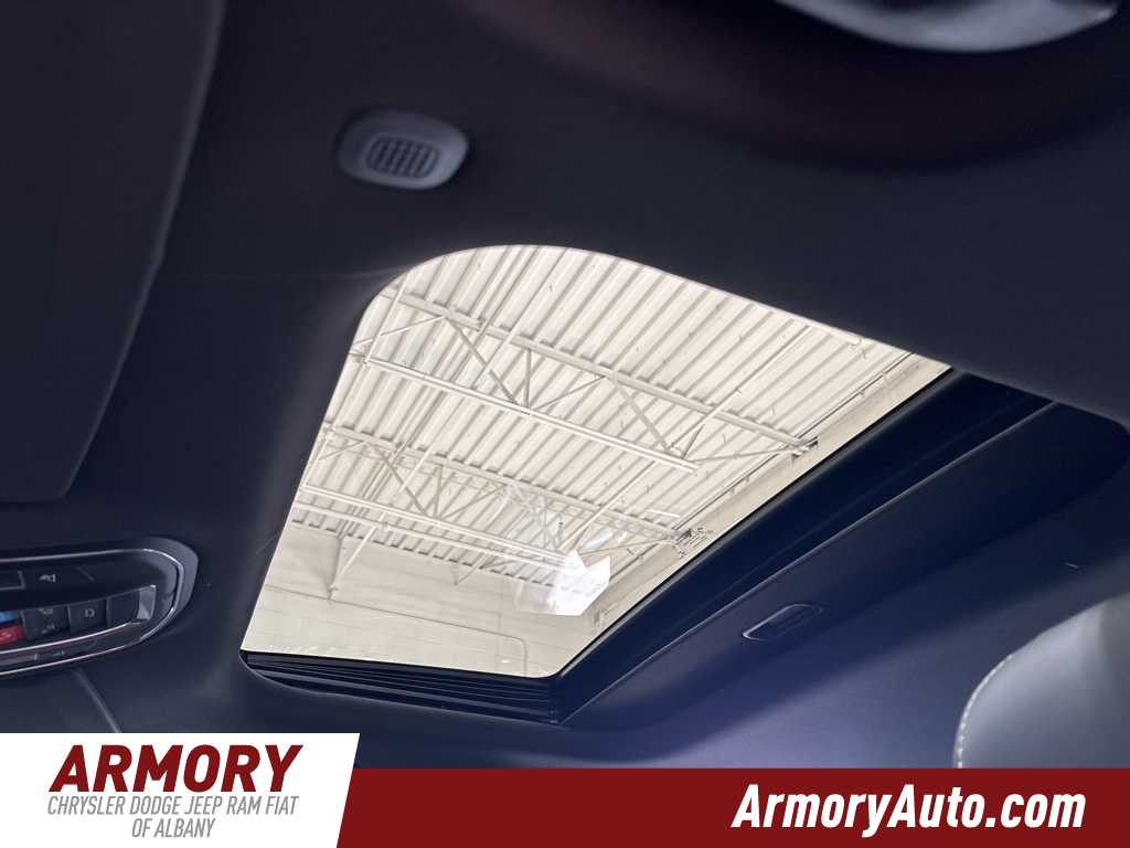 Thumbnail: 2025 Jeep Grand Cherokee - 21