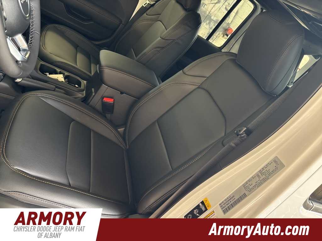 Thumbnail: 2025 Jeep Wrangler - 11