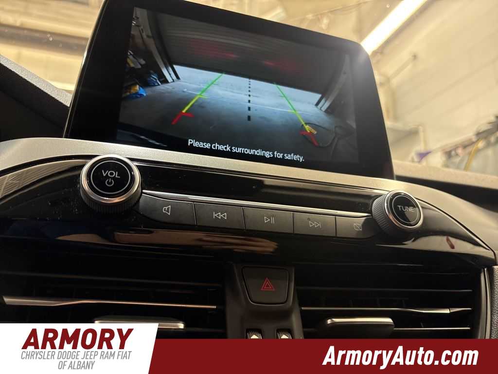 Thumbnail: 2024 Ford Escape - 17