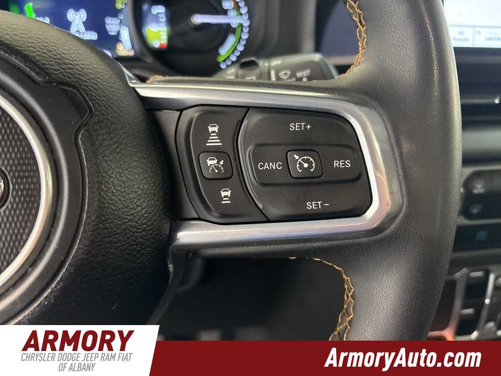 2024 Jeep Wrangler Sahara 15