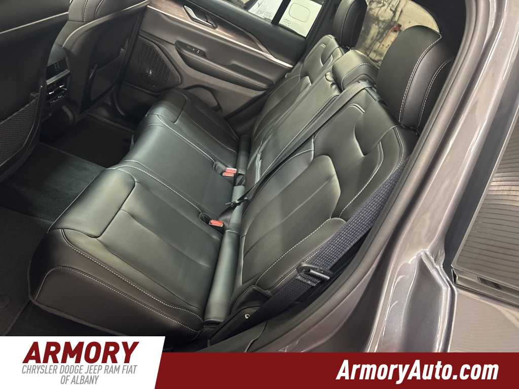 Thumbnail: 2025 Jeep Grand Cherokee - 28