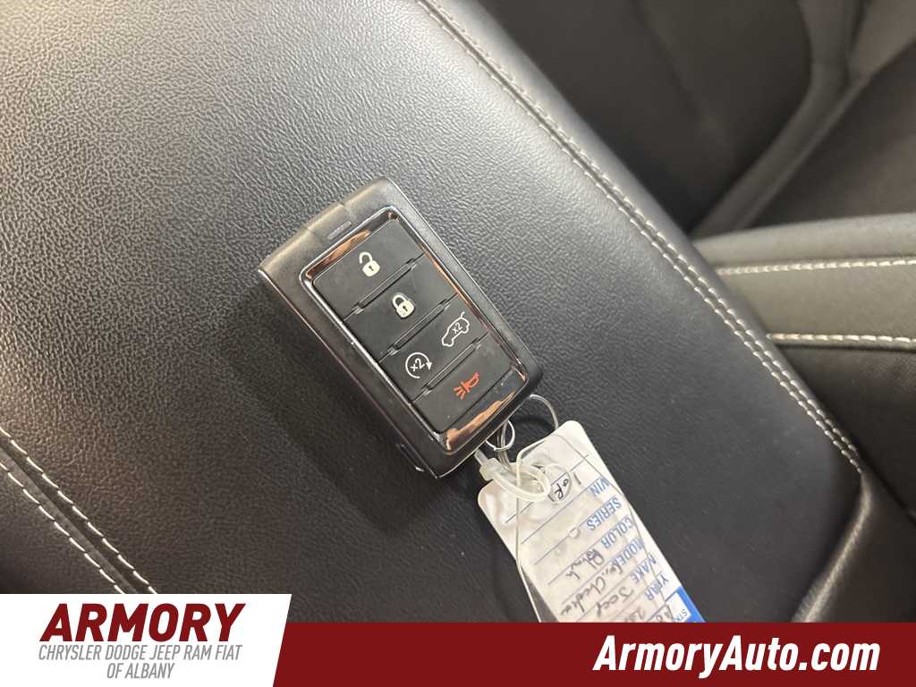 Thumbnail: 2022 Jeep Grand Cherokee - 21