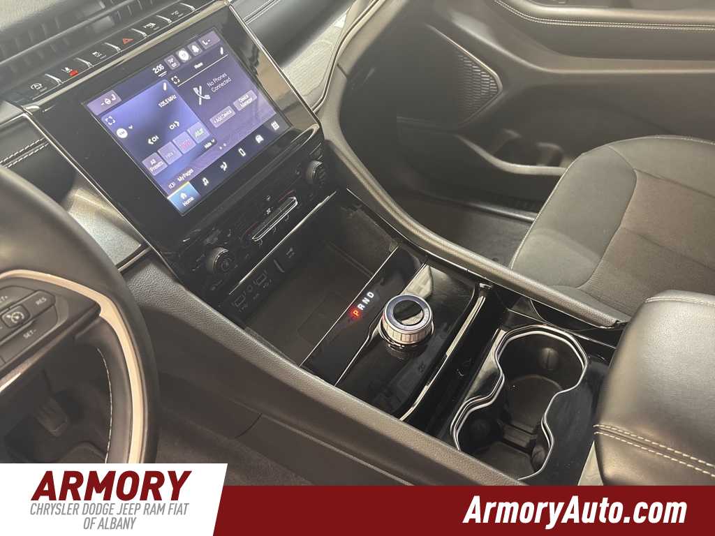 Thumbnail: 2022 Jeep Grand Cherokee - 15