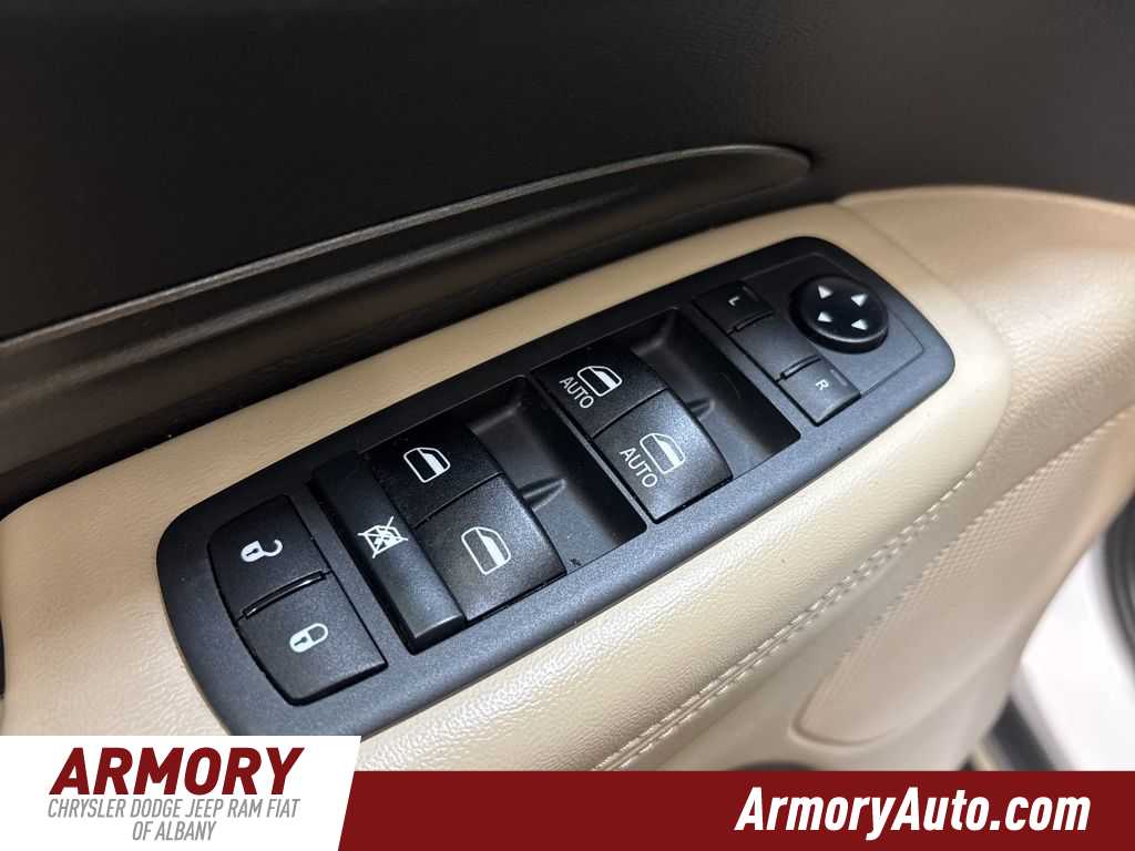 Thumbnail: 2021 Dodge Durango - 8