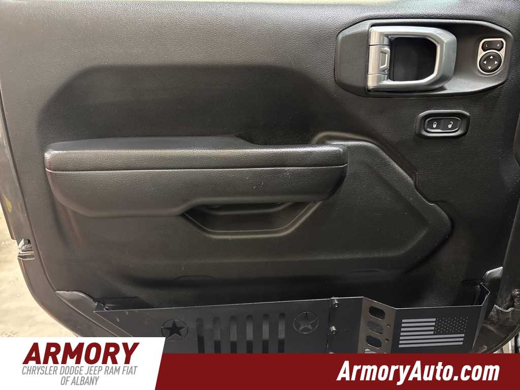 Thumbnail: 2023 Jeep Gladiator - 7