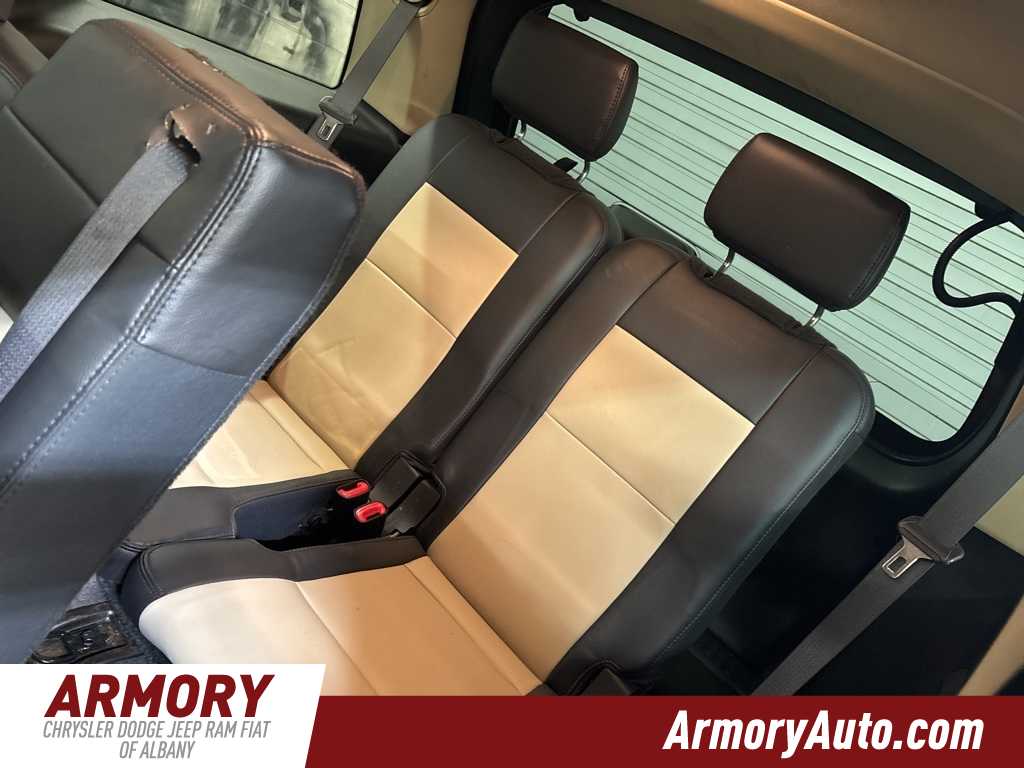 Thumbnail: 2010 Ford Explorer - 26