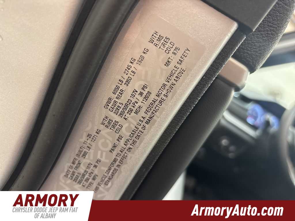 Thumbnail: 2025 Jeep Grand Cherokee - 42