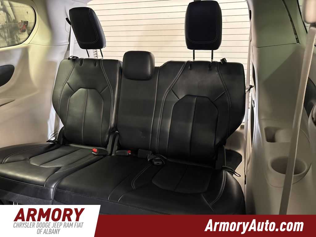 Thumbnail: 2024 Chrysler Pacifica - 28