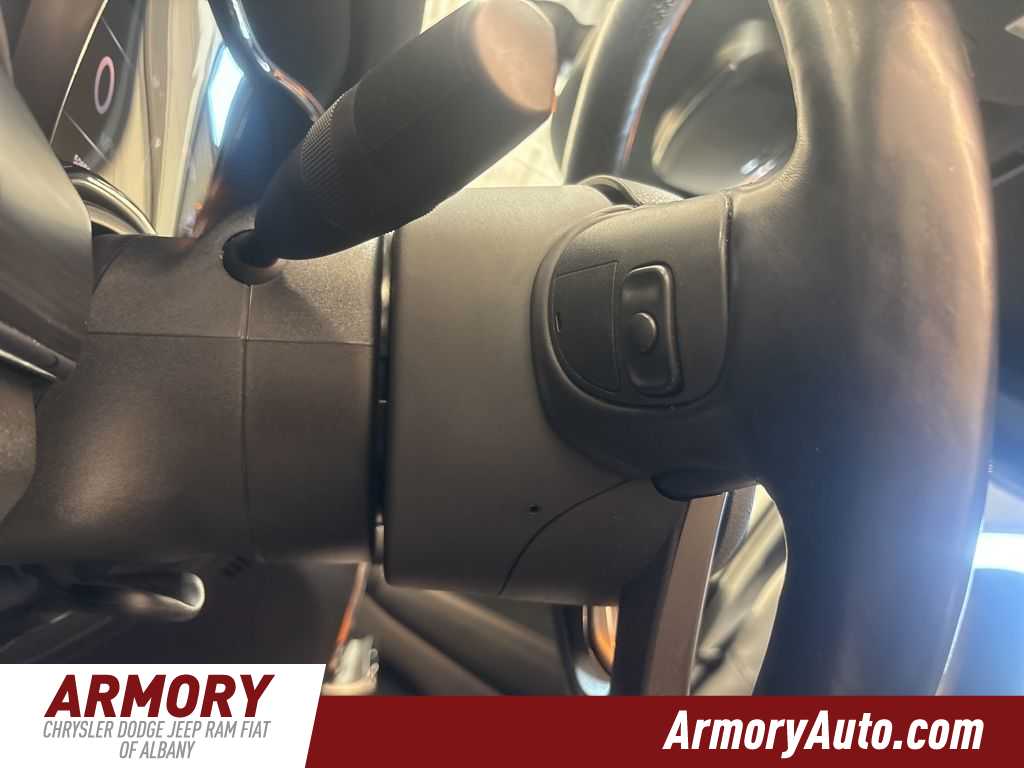 Thumbnail: 2021 Jeep Grand Cherokee - 12