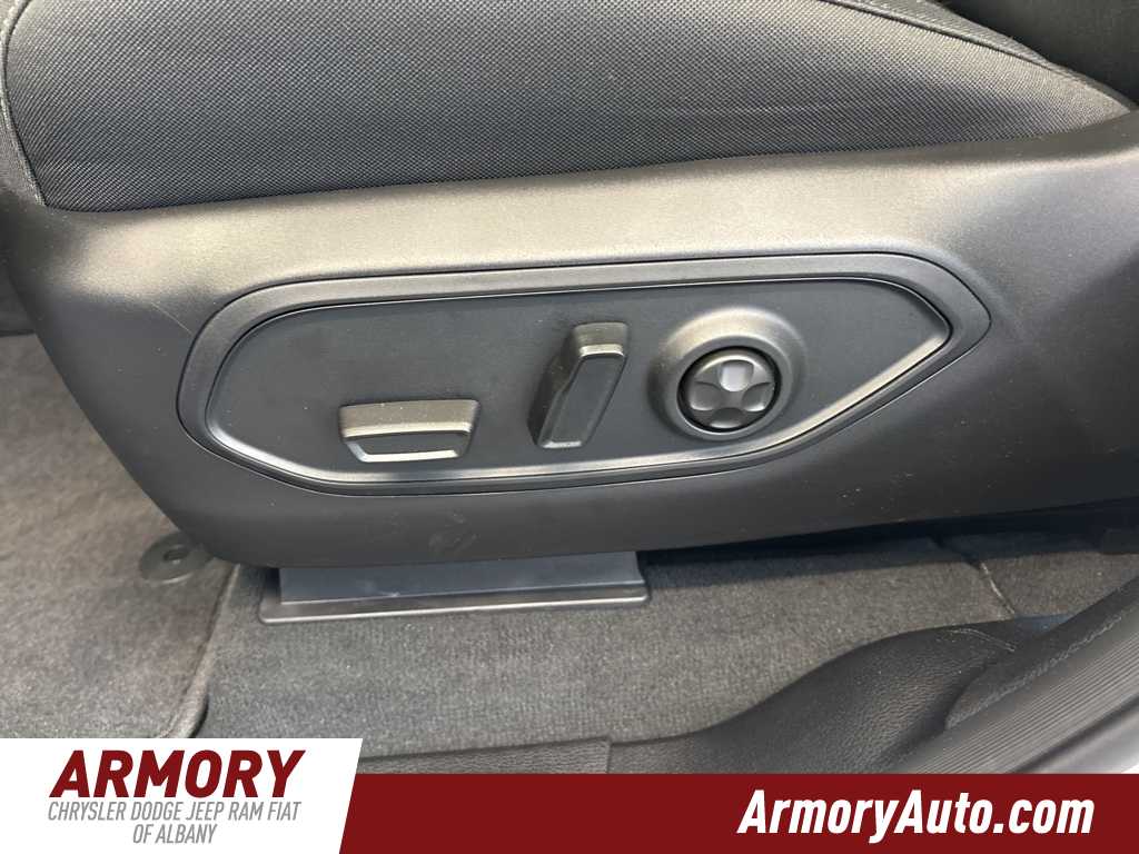 Thumbnail: 2025 Jeep Grand Cherokee L - 11