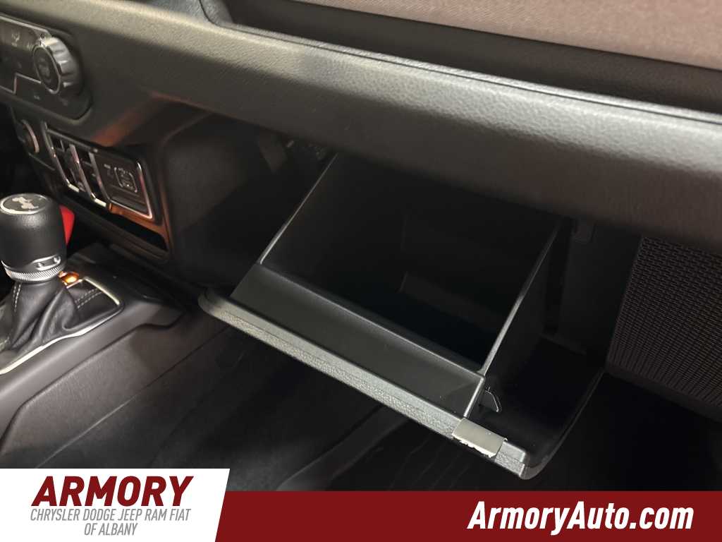 Thumbnail: 2025 Jeep Wrangler - 38