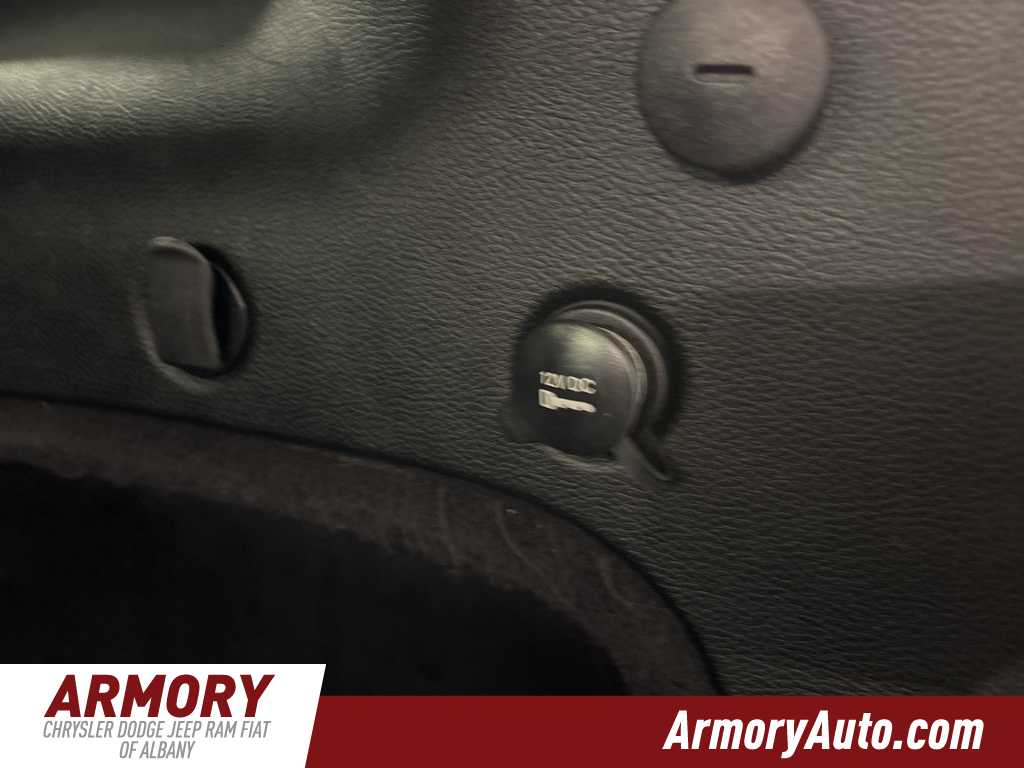 Thumbnail: 2018 Jeep Grand Cherokee - 31