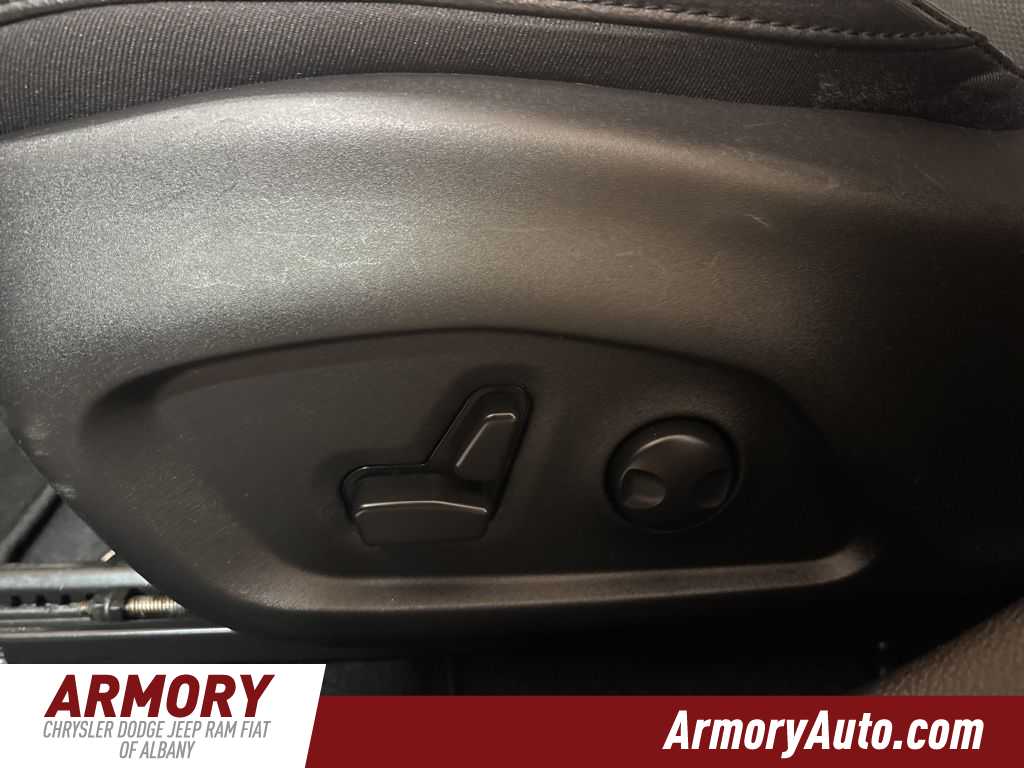 Thumbnail: 2022 Jeep Compass - 13