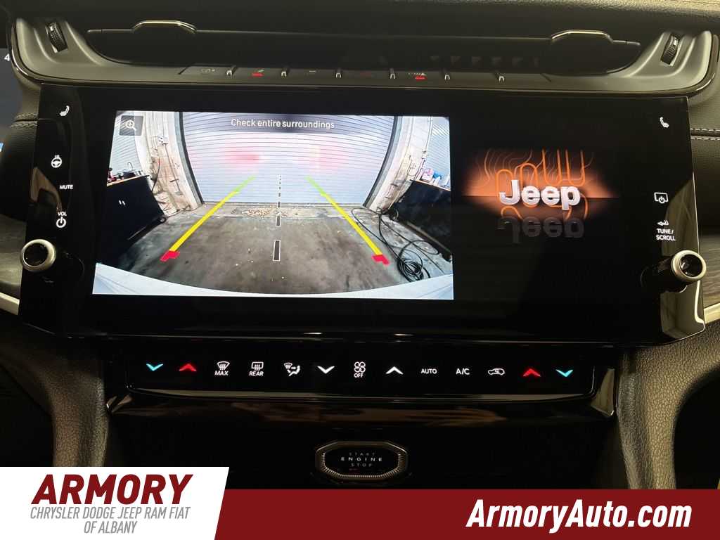 Thumbnail: 2026 Jeep Grand Cherokee - 18