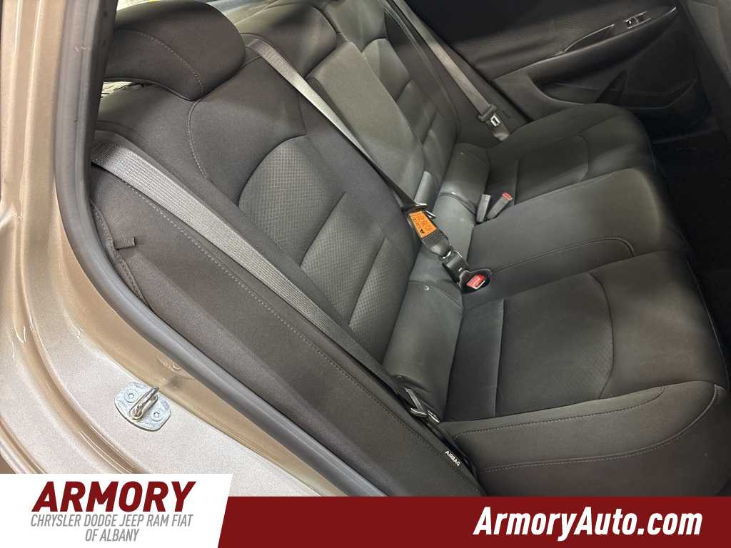 Thumbnail: 2023 Chevrolet Malibu - 31