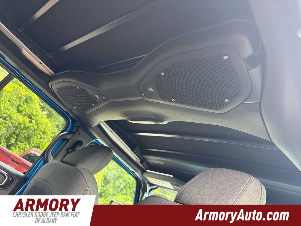 Thumbnail: 2025 Jeep Wrangler - 27