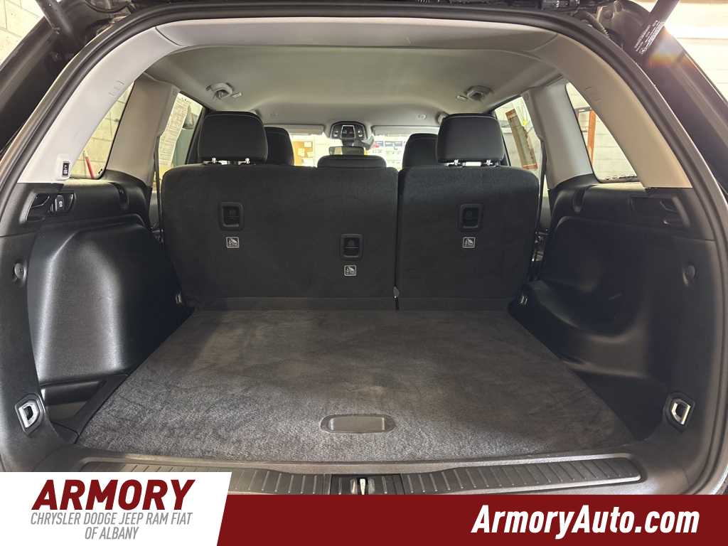 Thumbnail: 2022 Jeep Grand Cherokee - 26