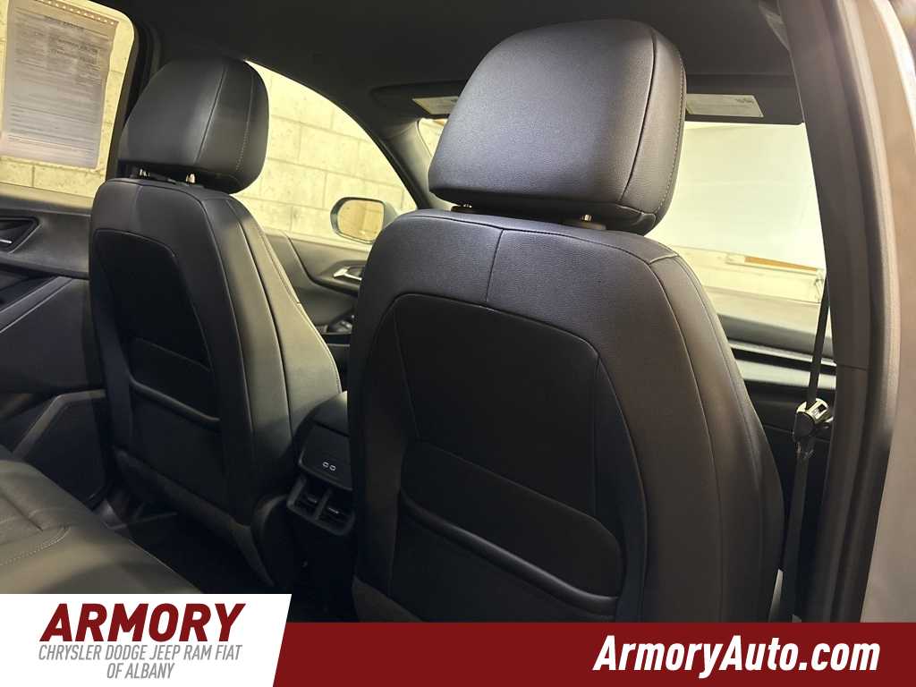 Thumbnail: 2025 Chevrolet Equinox - 35