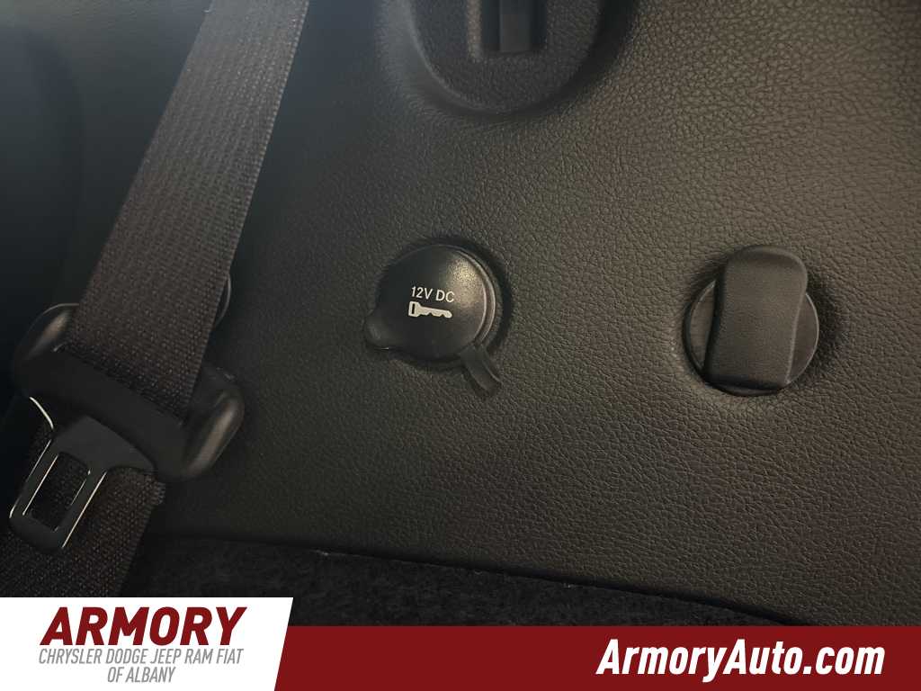 Thumbnail: 2022 Dodge Durango - 32