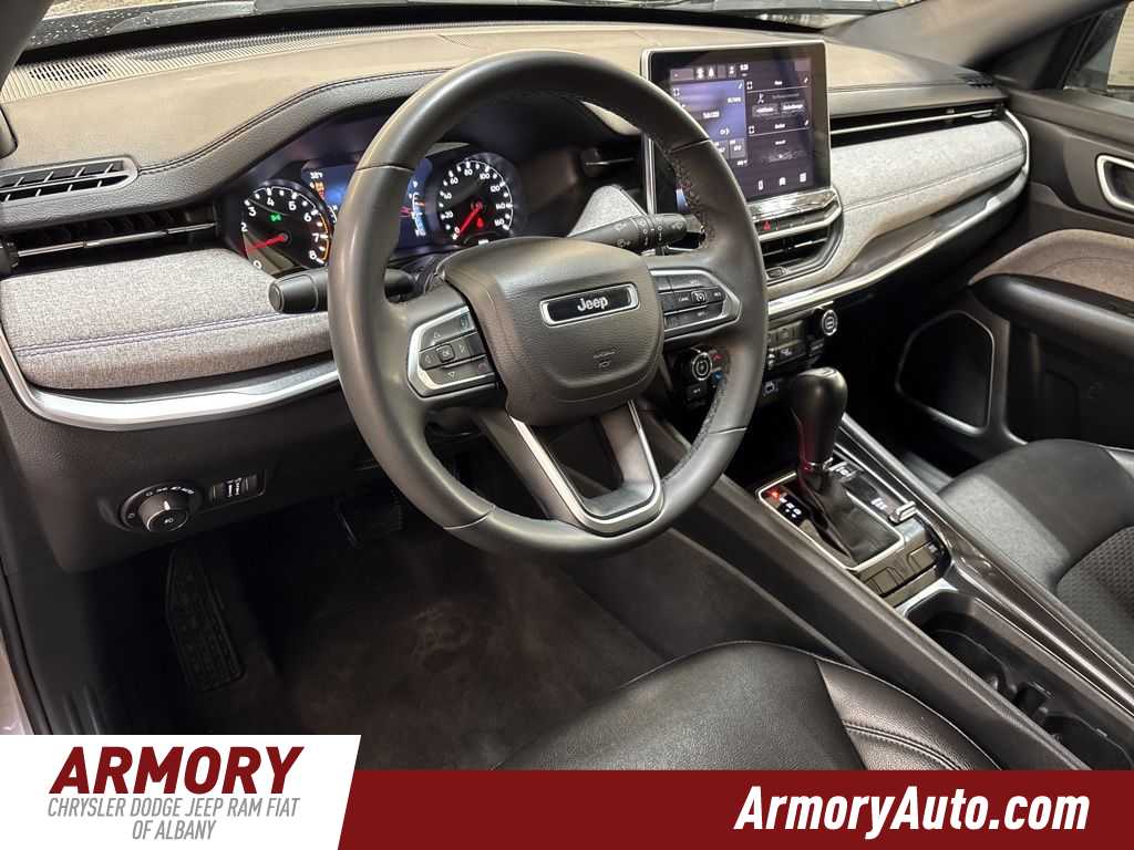 Thumbnail: 2024 Jeep Compass - 9