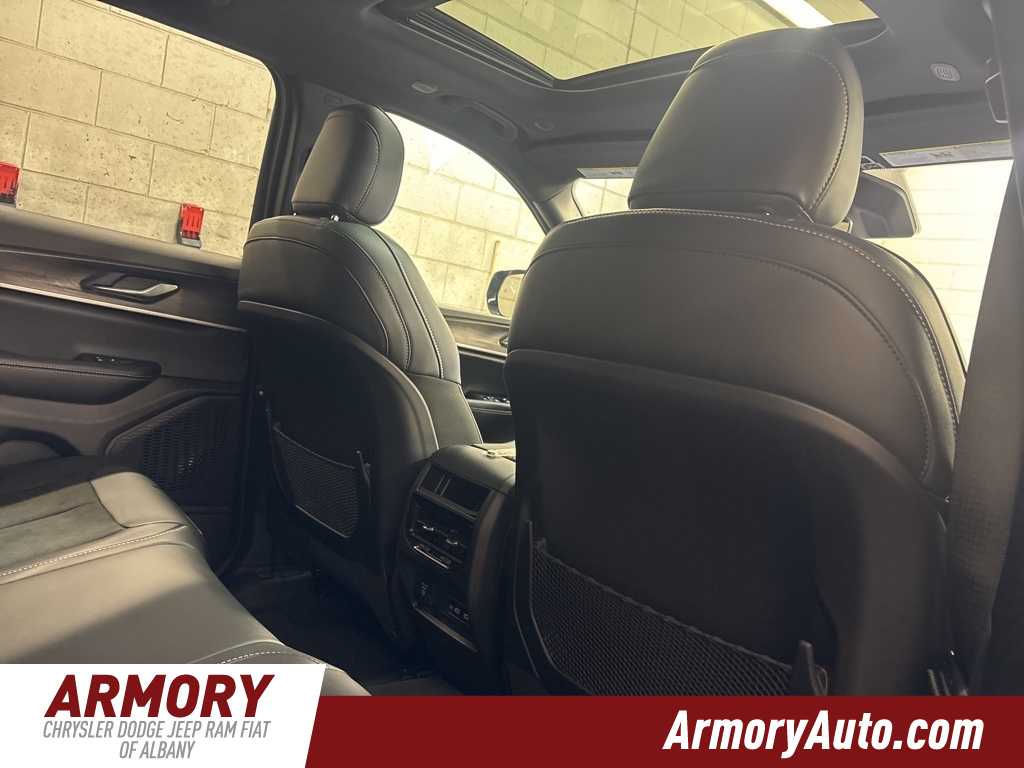 Thumbnail: 2026 Jeep Grand Cherokee - 35