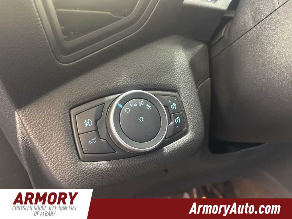 Thumbnail: 2018 Ford Escape - 11