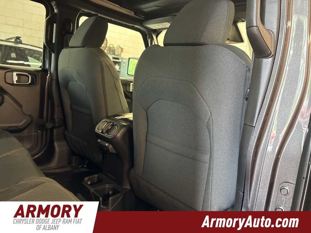 Thumbnail: 2025 Jeep Wrangler - 31