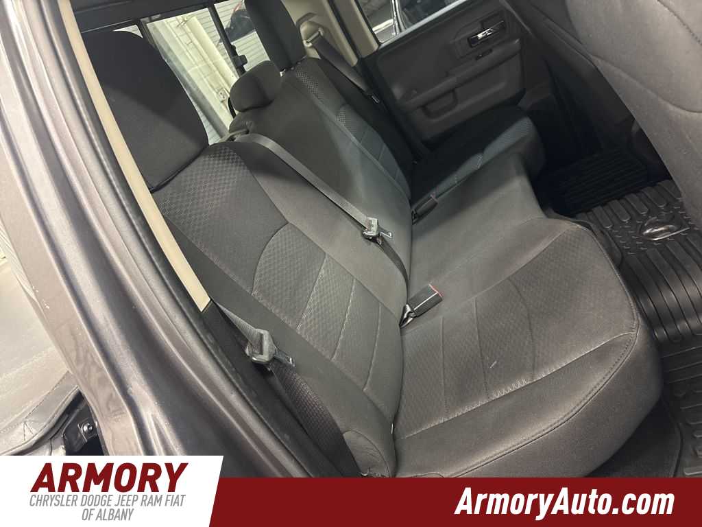 Thumbnail: 2019 RAM 1500 Classic - 30