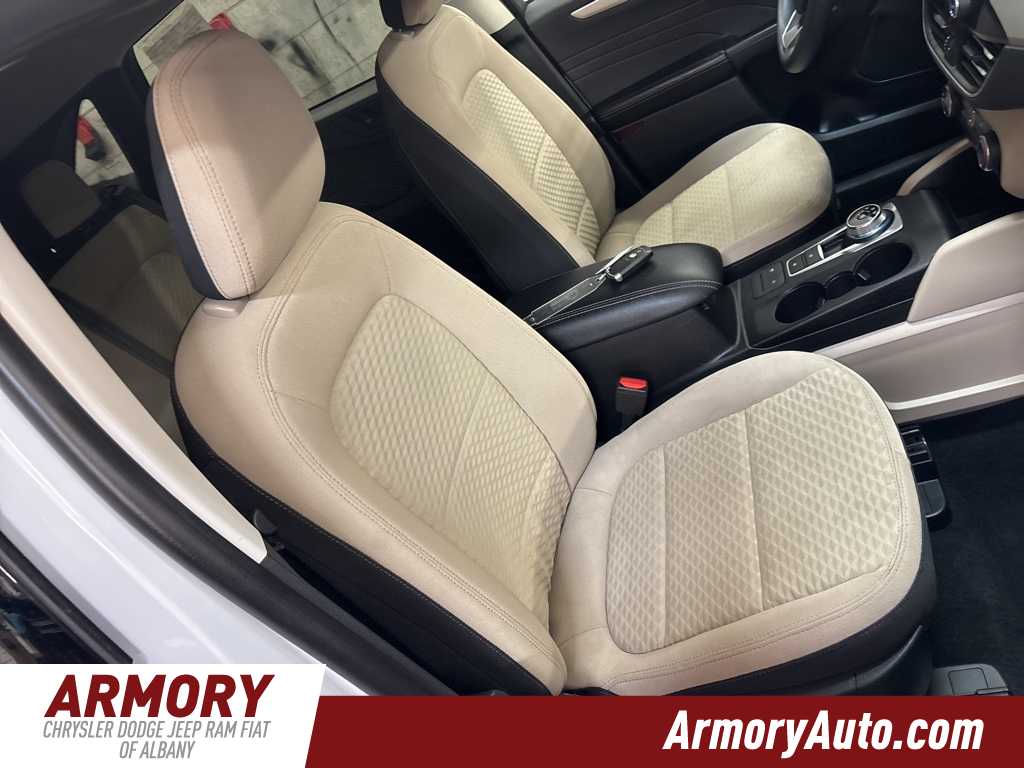 Thumbnail: 2022 Ford Escape - 38