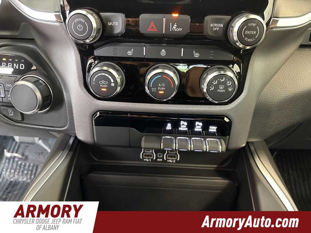 Thumbnail: 2026 RAM 1500 - 19