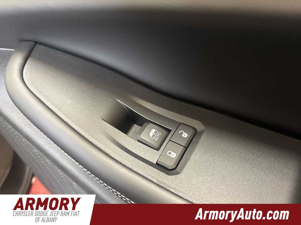 Thumbnail: 2026 Jeep Grand Cherokee - 39