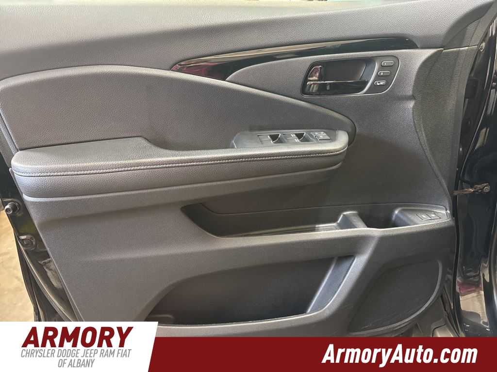 Thumbnail: 2023 Honda Passport - 7