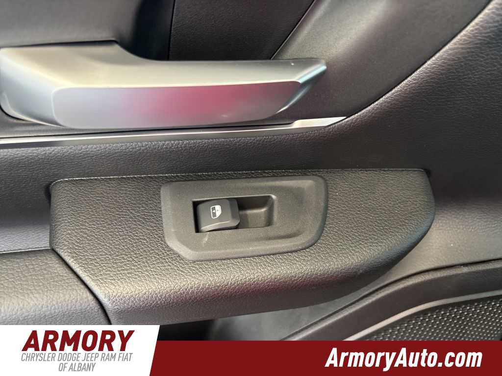 Thumbnail: 2026 RAM 1500 - 26