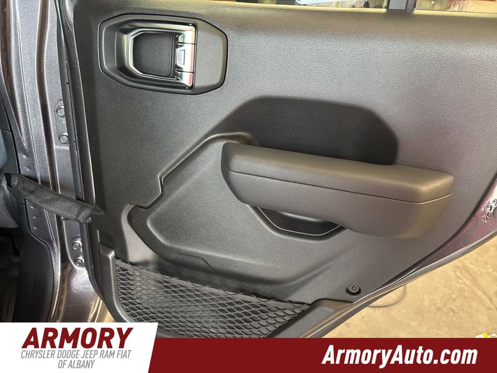 Thumbnail: 2025 Jeep Wrangler - 30