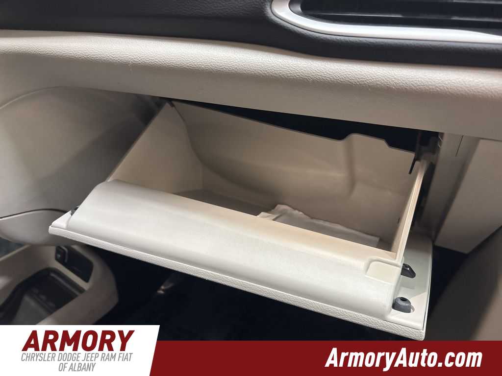 Thumbnail: 2024 Chrysler Pacifica - 43