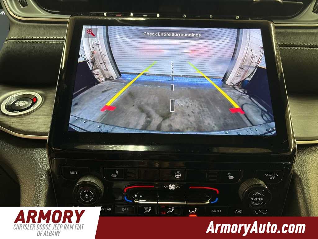 Thumbnail: 2025 Jeep Grand Cherokee - 17