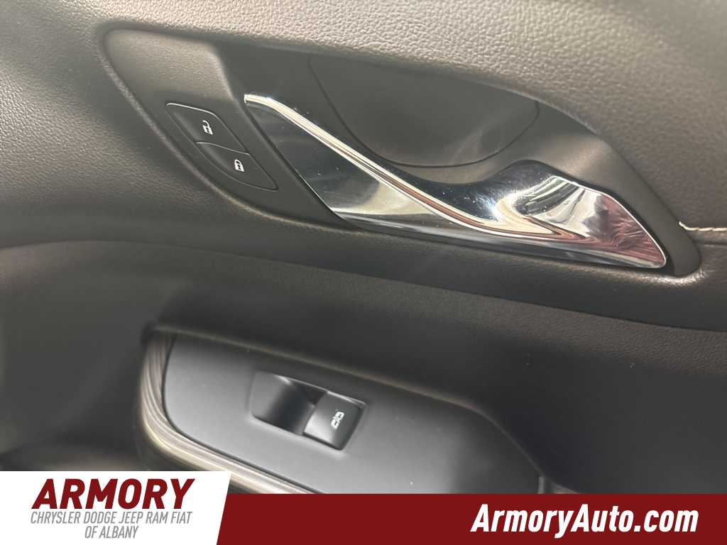 Thumbnail: 2023 GMC Acadia - 41