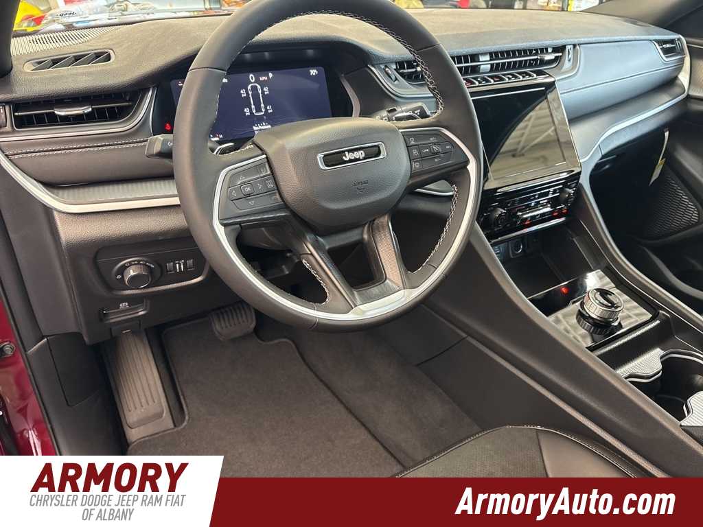 Thumbnail: 2025 Jeep Grand Cherokee L - 9