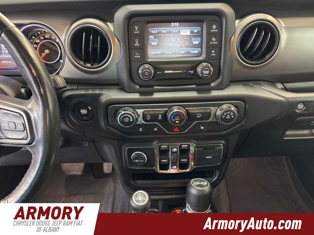 Thumbnail: 2019 Jeep Wrangler - 18