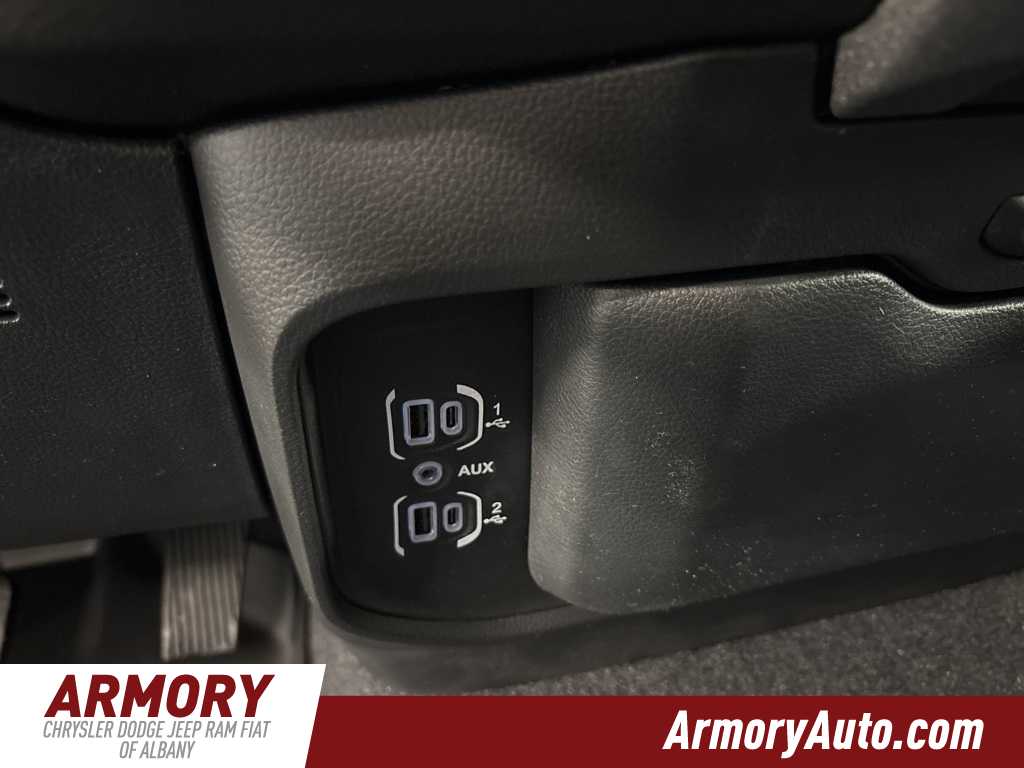 Thumbnail: 2026 RAM 1500 - 18