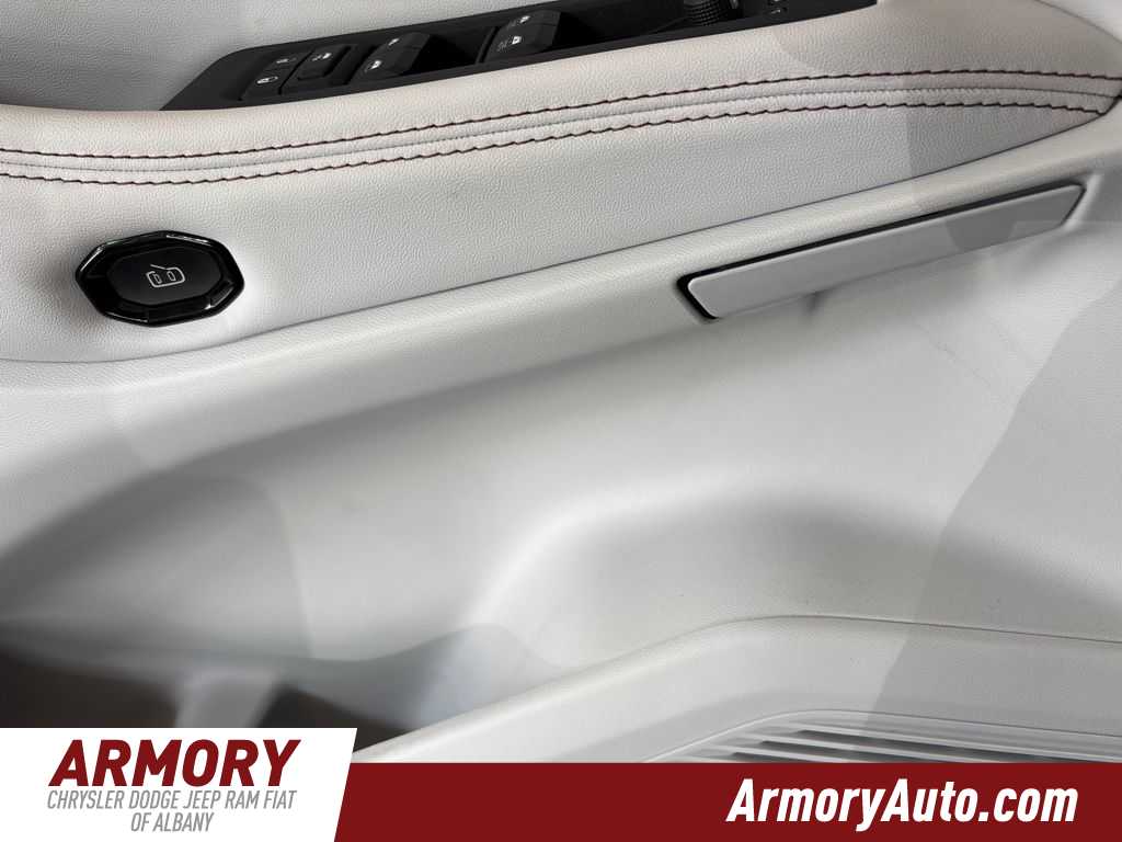 Thumbnail: 2026 Jeep Cherokee - 9