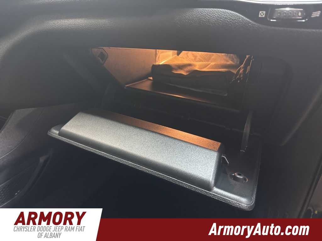 Thumbnail: 2023 Jeep Cherokee - 40