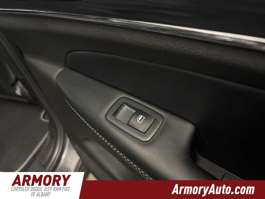 Thumbnail: 2021 Jeep Grand Cherokee - 35