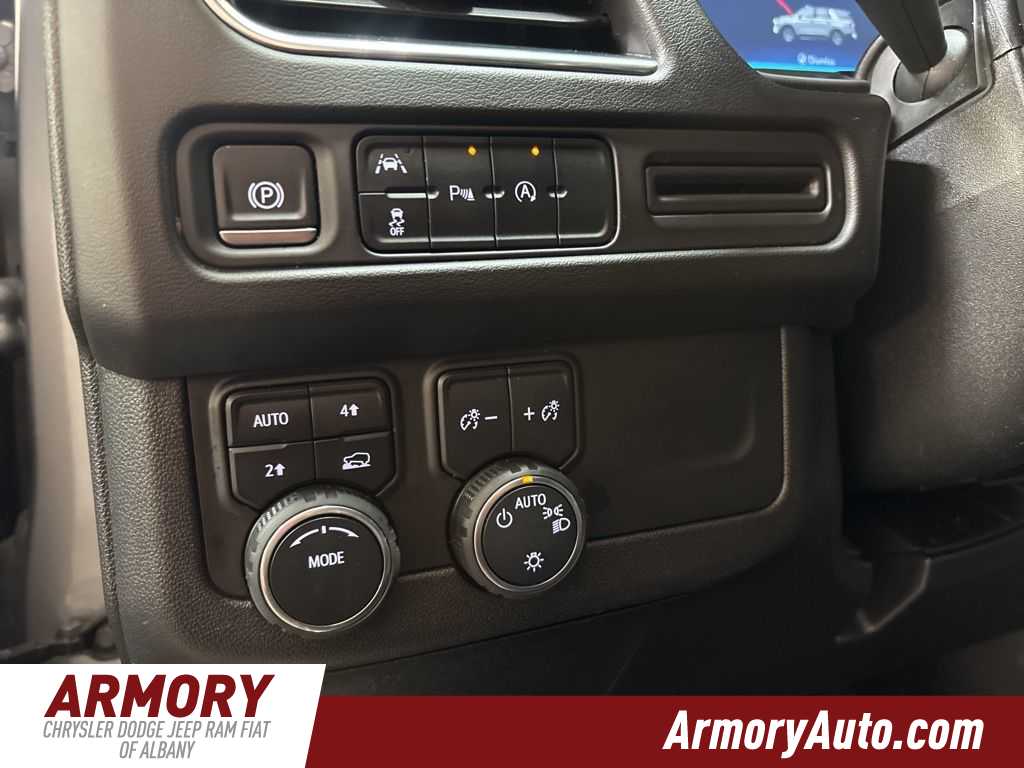 Thumbnail: 2024 Chevrolet Tahoe - 11