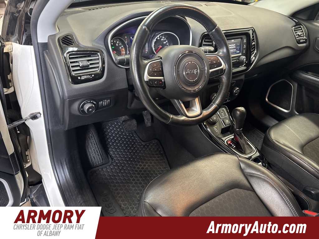 Thumbnail: 2018 Jeep Compass - 9